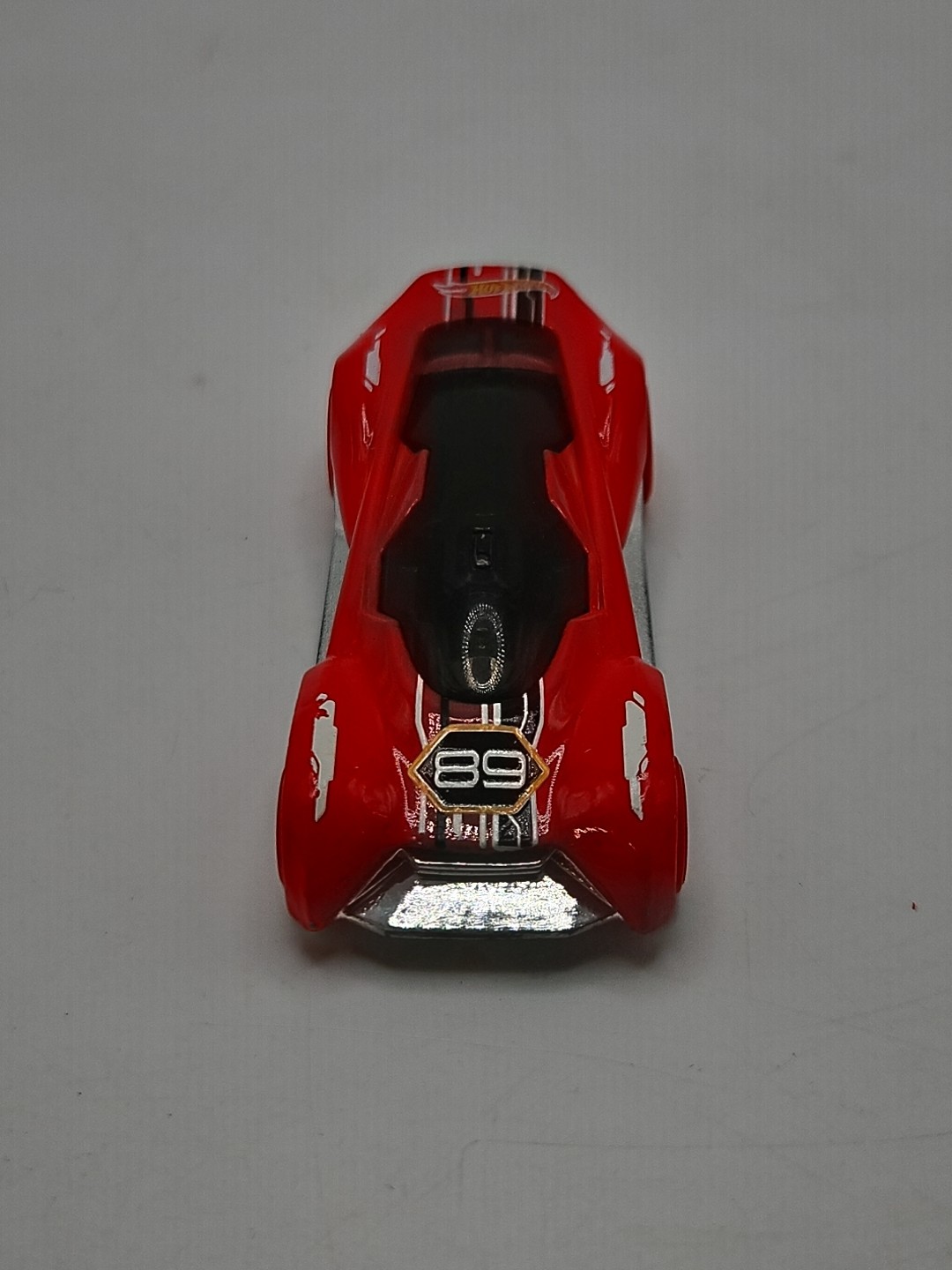 Hot Wheels/Mattel 2016 Futurismo Vehicle Red