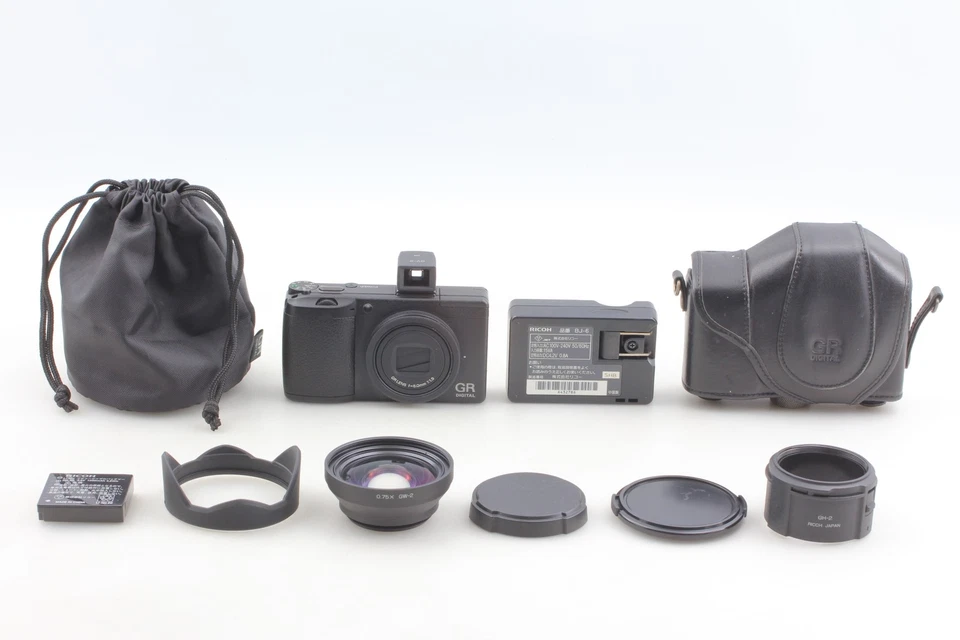 Shot 11 [MINT] Ricoh GR Digital III 3 10.0MP Digital Camera GV-2 GH-2 GW-2 Japan - Image 2 of 4