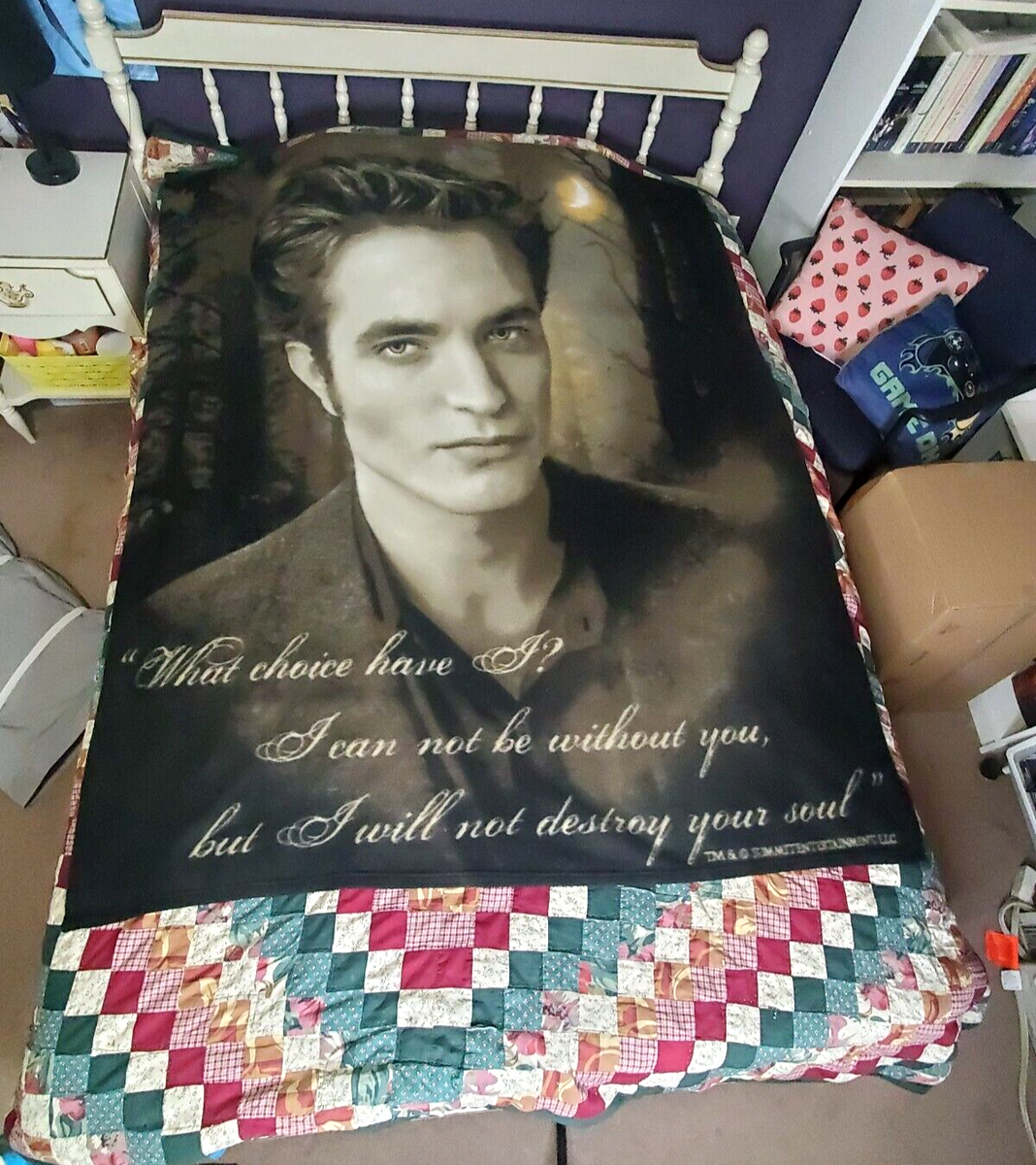 Twilight Saga New Moon Movie Edward Cullen Fleece Throw Blanket Retired  50X60