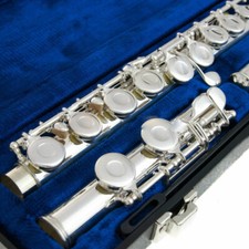 16 keys closed cell with E key and case C flute cupronickel silver plated