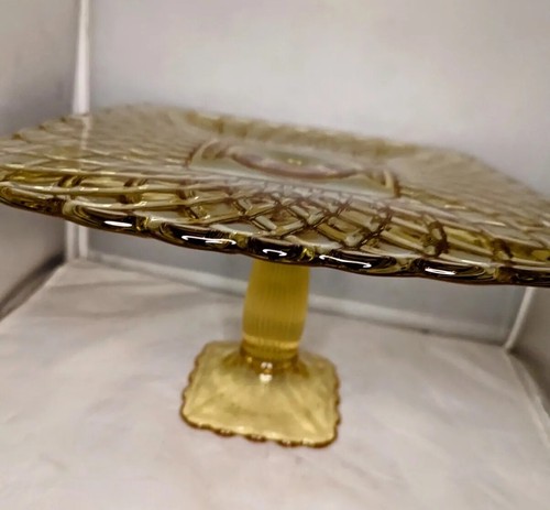 VTG LE Smith Trellis Square Yellow Amber Glass Pedestal Cake Stand 12" Antique - Picture 9 of 10