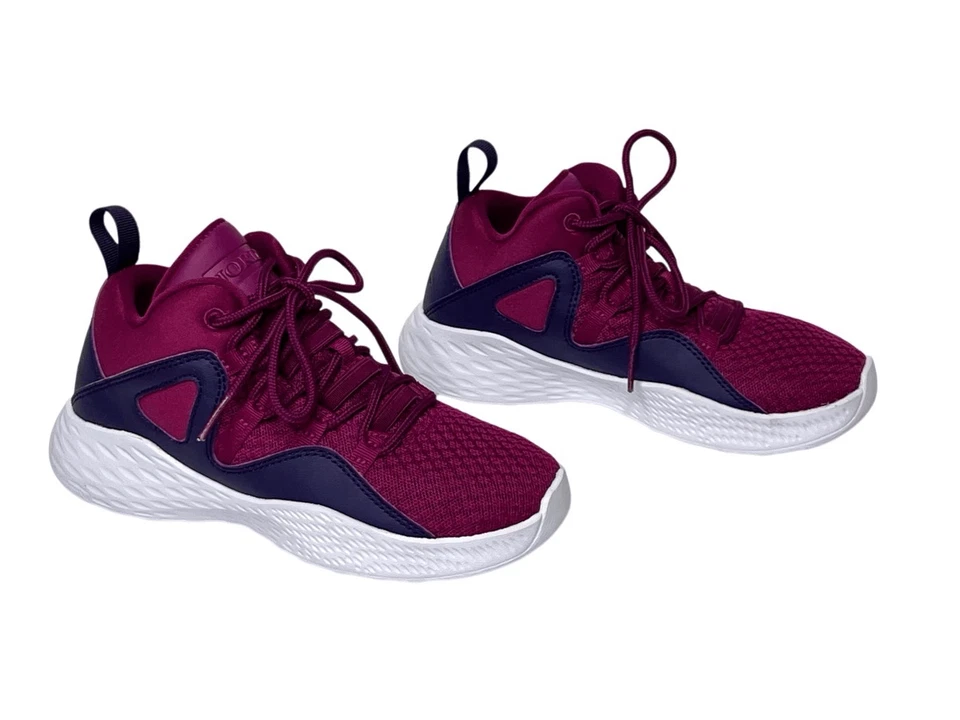 Zapatilla deportiva Jordan Formula 23 GP 881466-607 roja borgoña malla talla 13C niña Foto 3 de 4