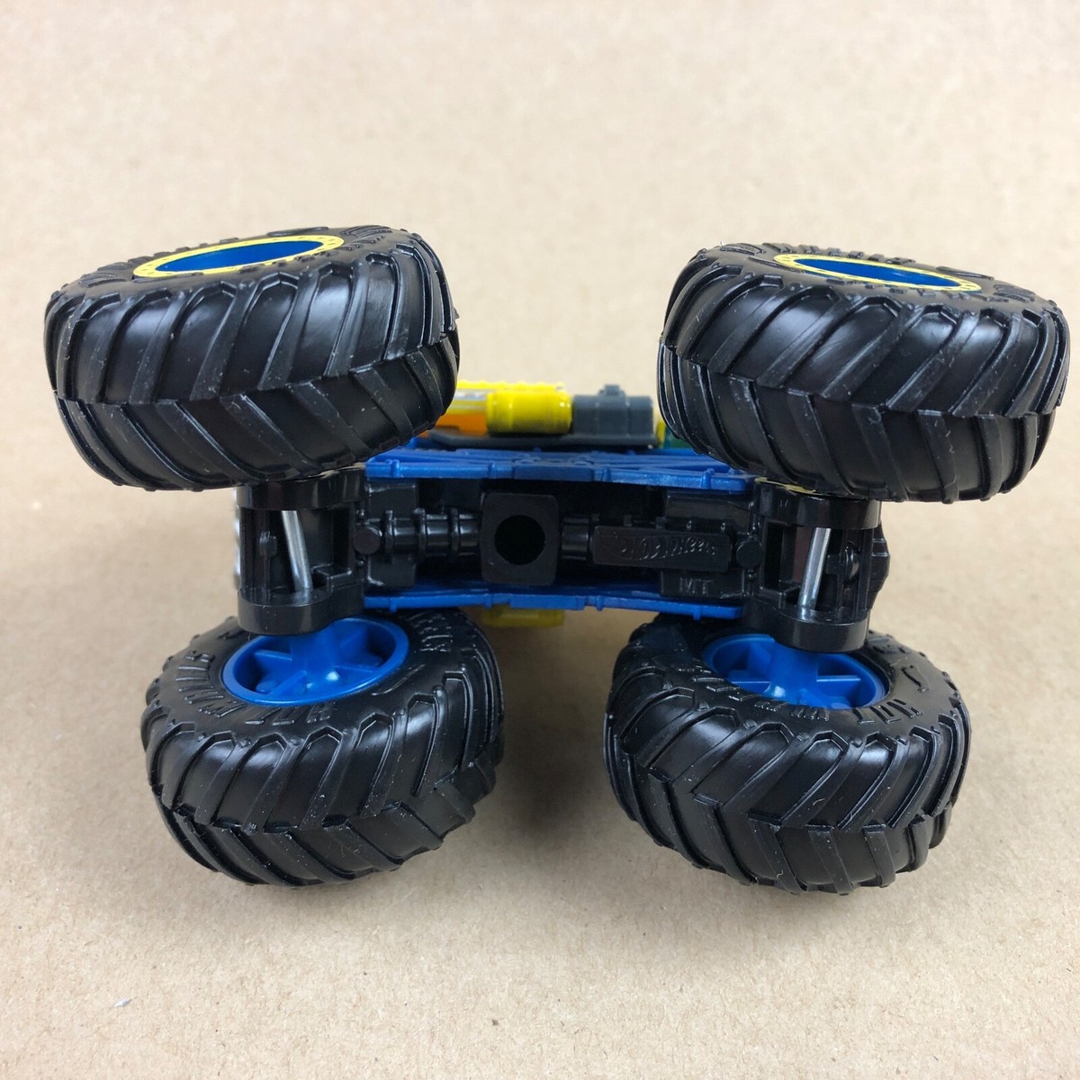 【未開封】Hot Wheels MONSTER TRUCKS まとめ売り Hot Wheels Monster Truck Assortment 1Box 8pcs (FYJ44-984G