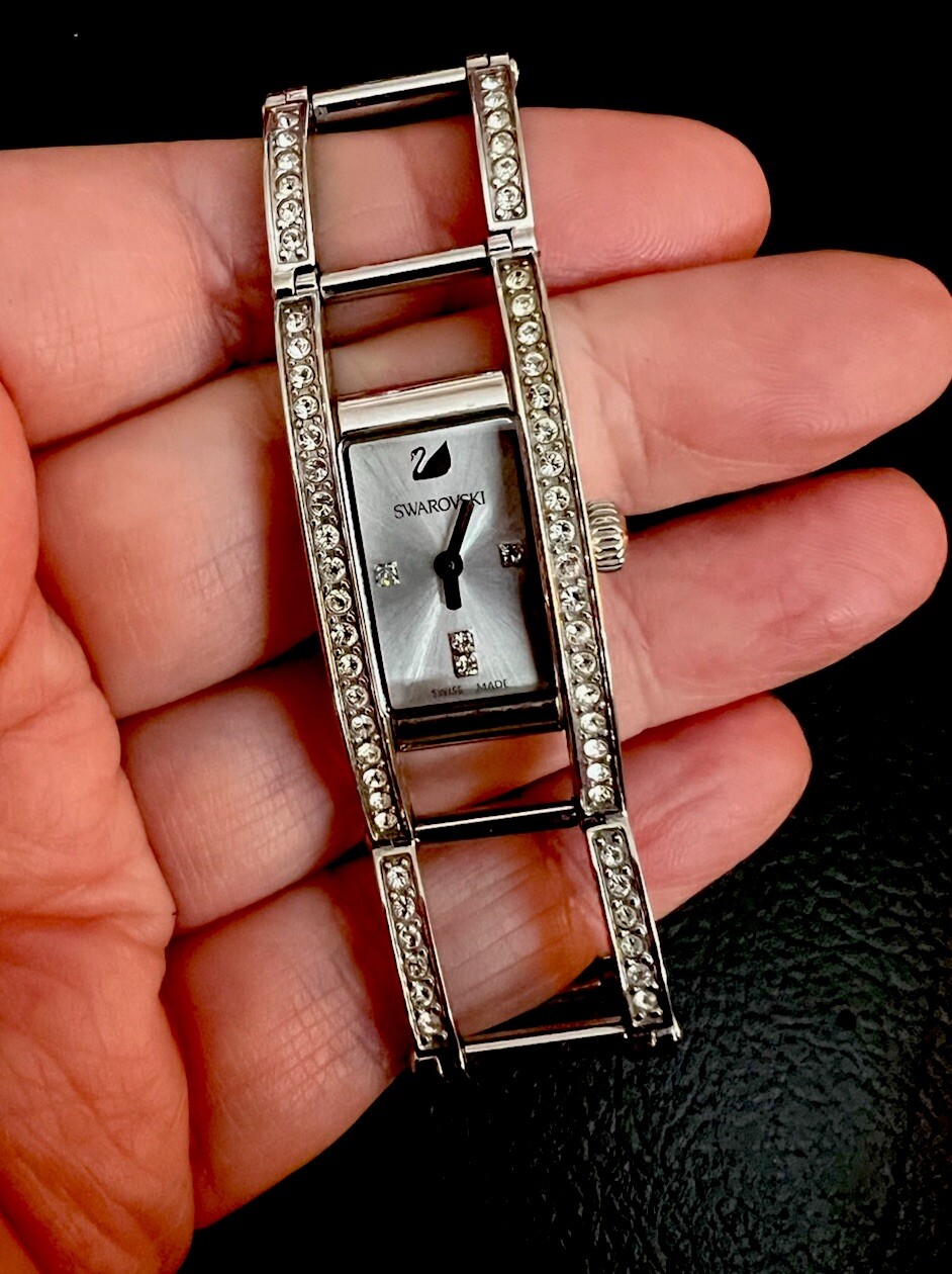 Fine Swarovski Ladies Wrist Watch 1186072 Designer White Metal Stainless Steel