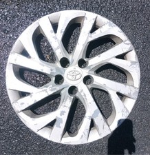 Toyota 16 Inch Silver Hubcapwheel Cover H61181 528-16s 4260202530