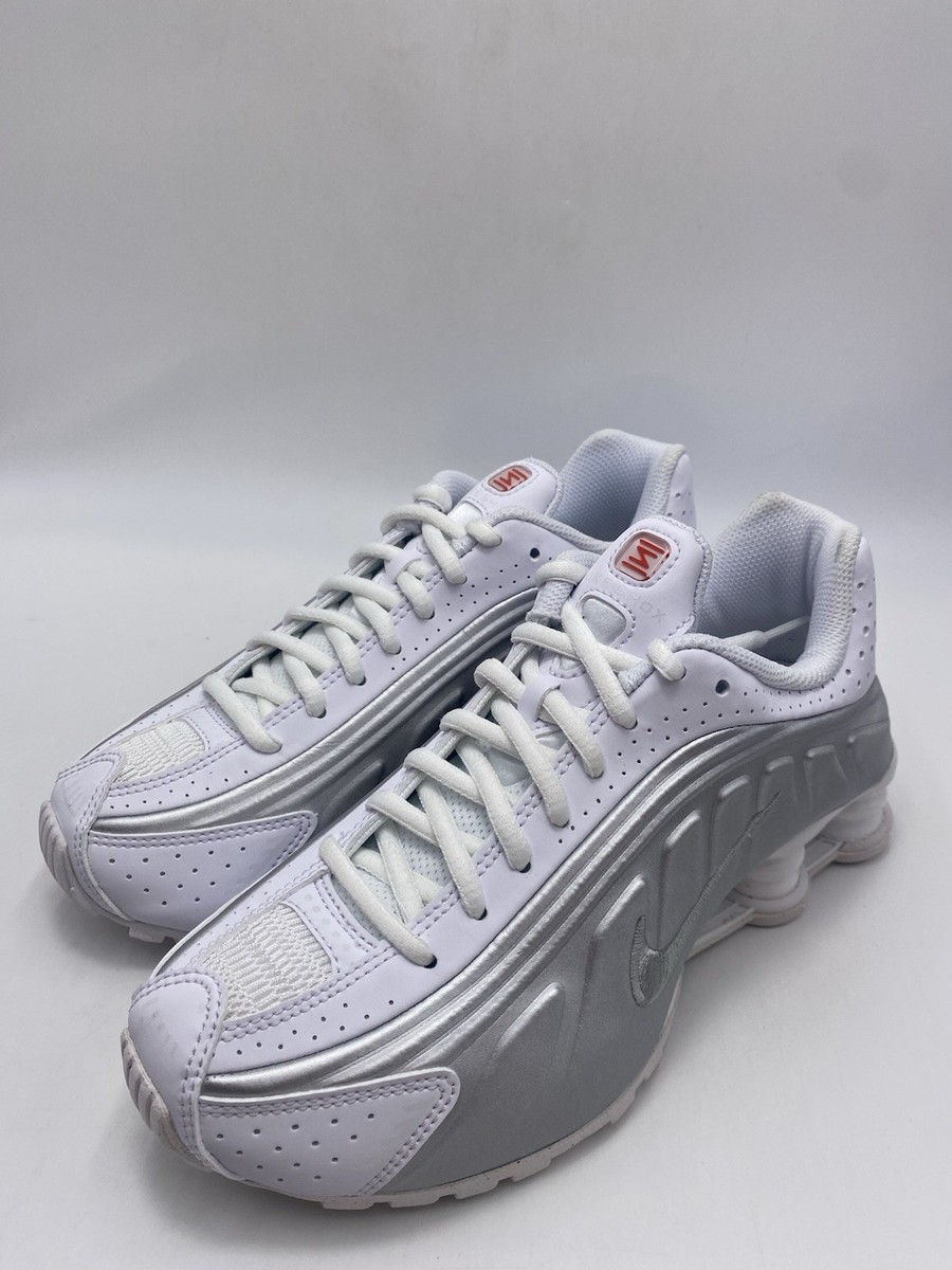 Nike Shox R4 (GS) White Metallic Silver (CW2626 101) Size 6.5Y | eBay