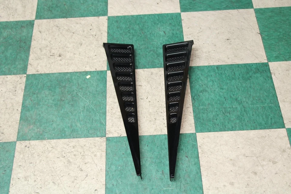 *-TABS* 07-13 AVALANCHE Black Painted LH RH Rear Bed Vent Louver Trim Panel Pair - Image 4 of 4
