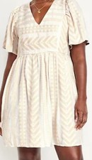 Old Navy Woman’s Textured Jacquard Swing Dress 2X Plus Tan & Cream Chevron V Nck
