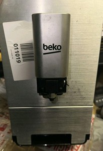 BEKO Kaffeevollautomat CEG5331X Fehlteile (funktioniert gut)
