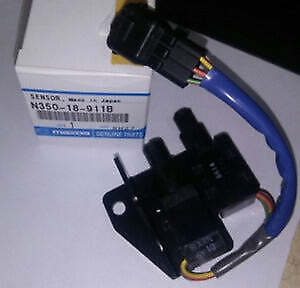 MAZDA Genuine RX-7 Throttle Position Sensor N350-18-911B - Picture 1 of 1