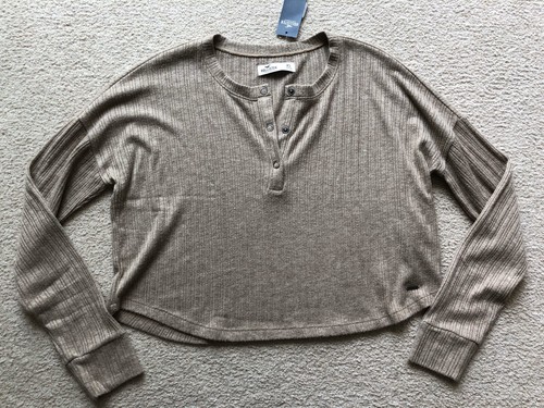 LONG SLEEVE CROPPED HENLEY Top 