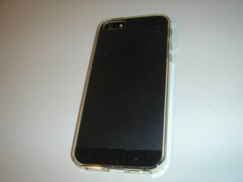 IPHONE 5 HÜLLE KLAR WEICH GUMMIERT KUNSTSTOFF SIEHT TOLL AUS UND SCHÜTZT PERFEKT - Bild 5 von 8