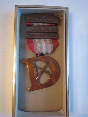 1962 TRINITY RIFLE CLUB SHOOTING MEDAL - JUNIOR TWO MAN TEAM - IN A CASE