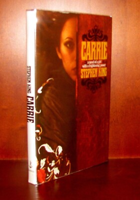 Carrie Stephen King 1974 Book Club Edition Hardcover w/DJ Mylar Horror Collectib