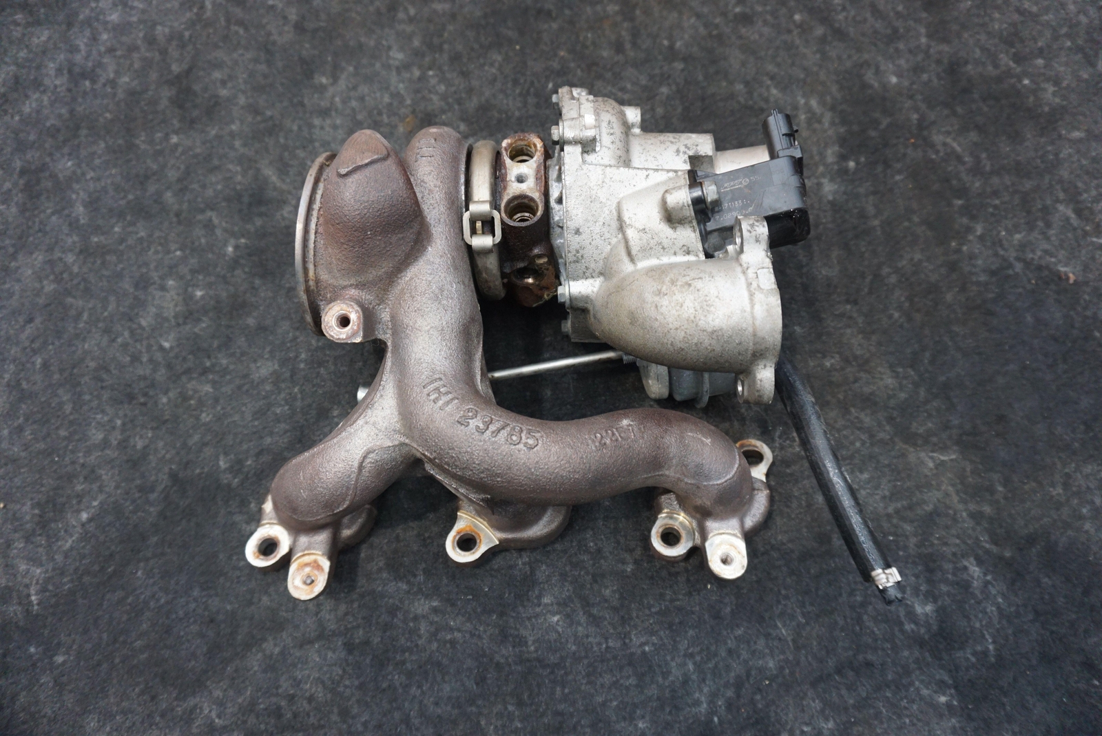 Left Turbo Turbocharger Assembly OEM 297712 Maserati Quattroporte S M156 14-17+