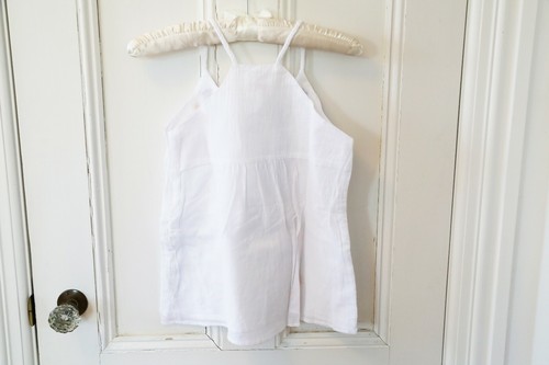White embroidered sleeveless top - Picture 4 of 4