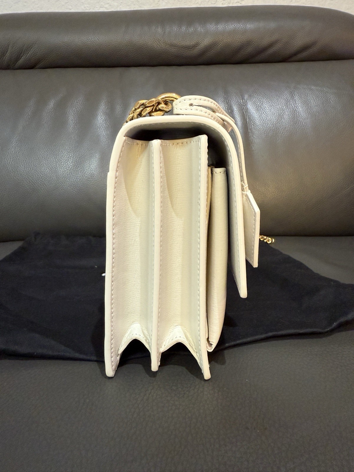 SAINT LAURENT SUNSET MEDIUM IN PELLE LISCIA CREMA MORBIDA