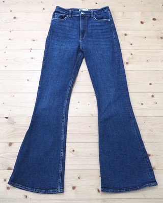 Bershka Bootcut Flare Damen Jeans Gr. 38 (W26/L32) Blau Used High Waist