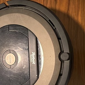 iRobot Roomba Robot Vacuum Wi-Fi App Control Auto-Charge Dock/Adapter Black