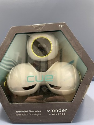 CUE Robot. White. NIB. Wonder Workshop Coding Bot
