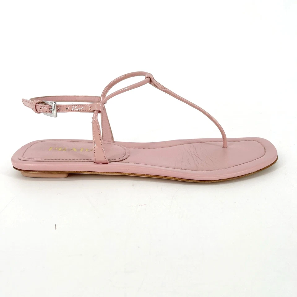 Sandalia plana Prada de charol rosa pálido con correa en T talla IT 37 Foto 3 de 4