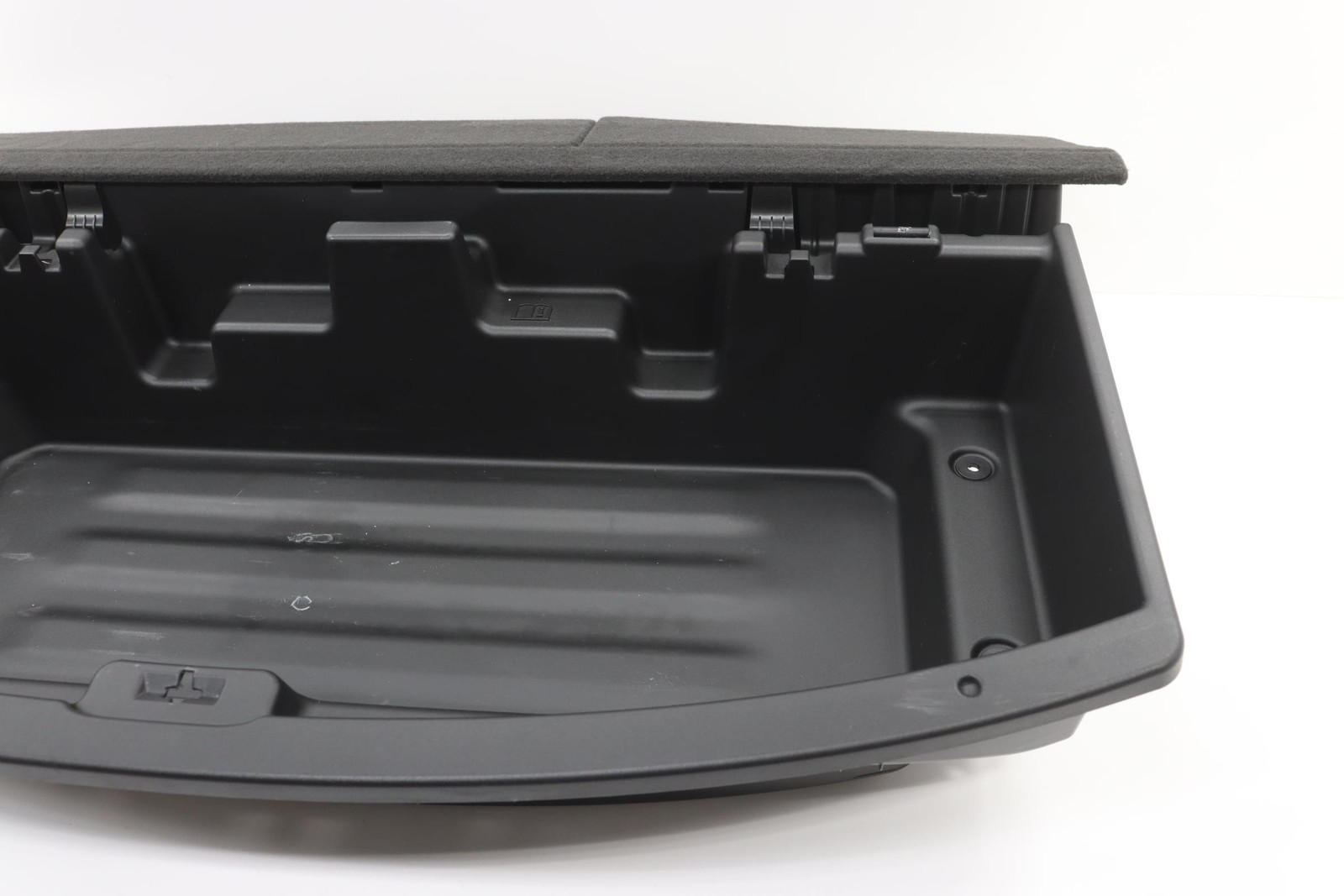 2018 - 2024 BUICK ENCLAVE REAR TRUNK LOAD FLOOR STORAGE COMPARTMENT OEM 84825613