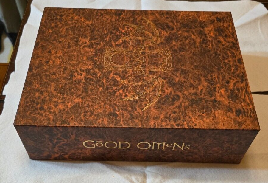 The Definitive Good Omens - INEFFABLE EDITION **Signed/Numbered