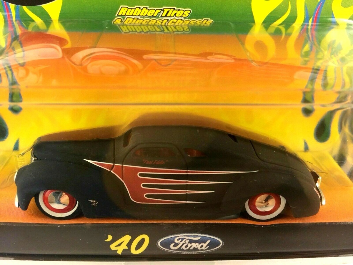 ラットフィンク + 1940 FORDカスタム品+ HOT ROD 洋書 レア ラットフィンク + 1940 FORDカスタム品+ HOT ROD 洋書 レア