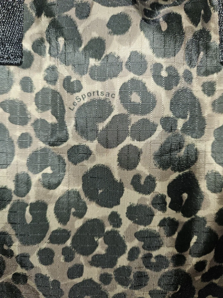 LeSportsac Cheetah Print Handbag Crossbody 13x11x5 - Image 3 of 4