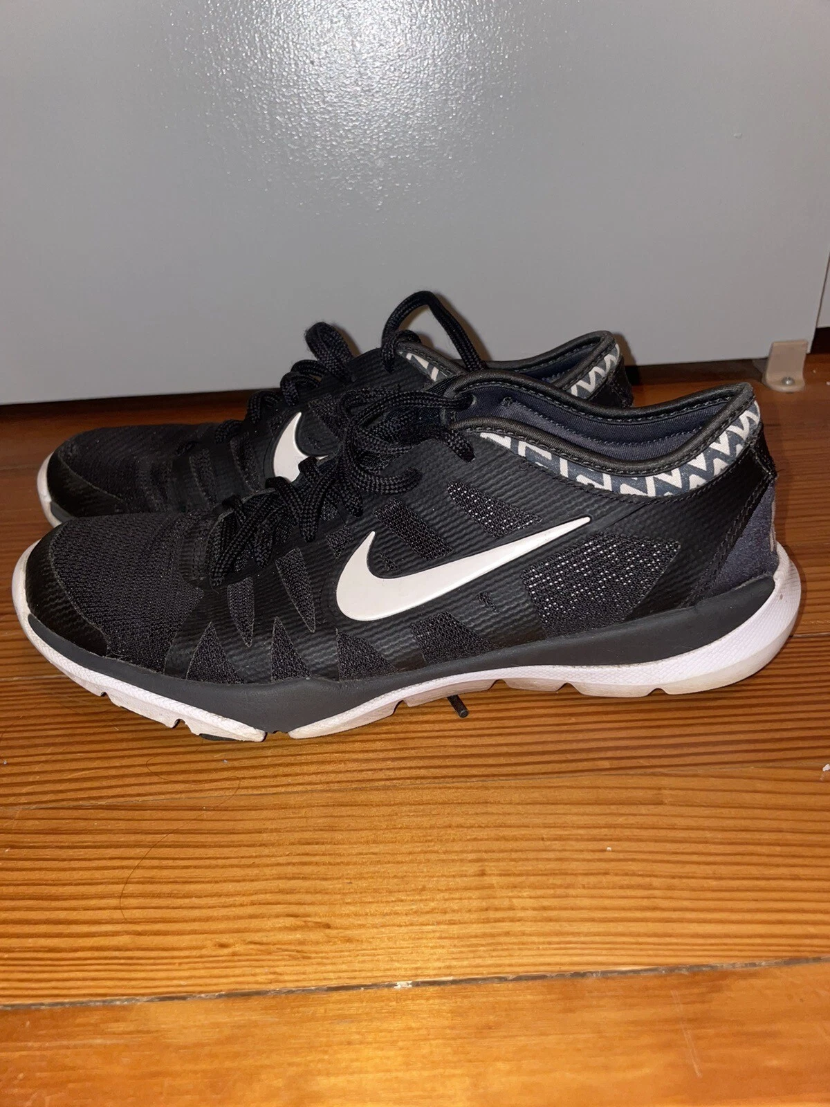 Chaussures de course noires Nike Flex Supreme TR3 Taille 7 683138 001
