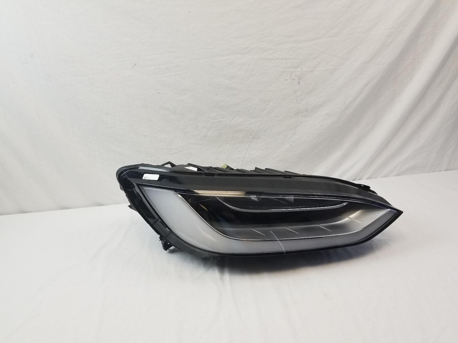 TESLA MODEL X HEADLIGHT RIGHT PASSENGER SIDE 2015 2016 2017 LED OEM