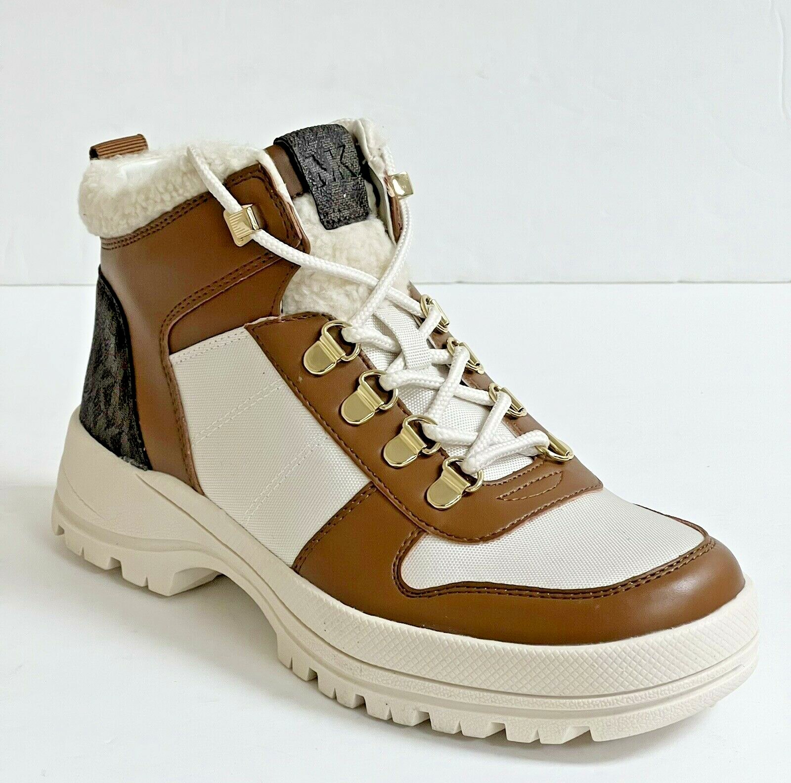 Женские повседневные ботильоны Michael Kors Cosgrave кремовогокоричневого цвета MK цена 199 долларов США 12790₽