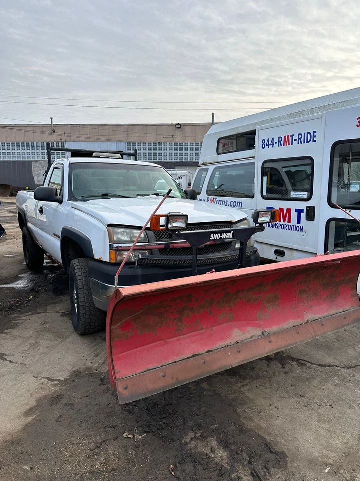 Conjunto de portador diferencial usado se adapta a: camioneta Chevrolet Silverado 2500 2003 Fr Foto 2 de 4