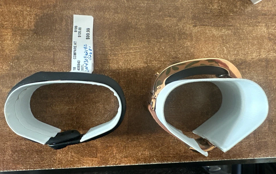 NUEVO Reloj Garmin Vivofit 2 Signature Series Dorado/Cuero y Negro Bandas RARO NUEVO EN CAJA - Imagen 3 de 4