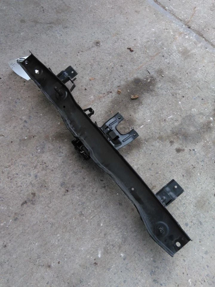 (LOCAL PICKUP ONLY) Radiator Core Support Fits 20-23 VERSA 3007434 Foto 2 de 4