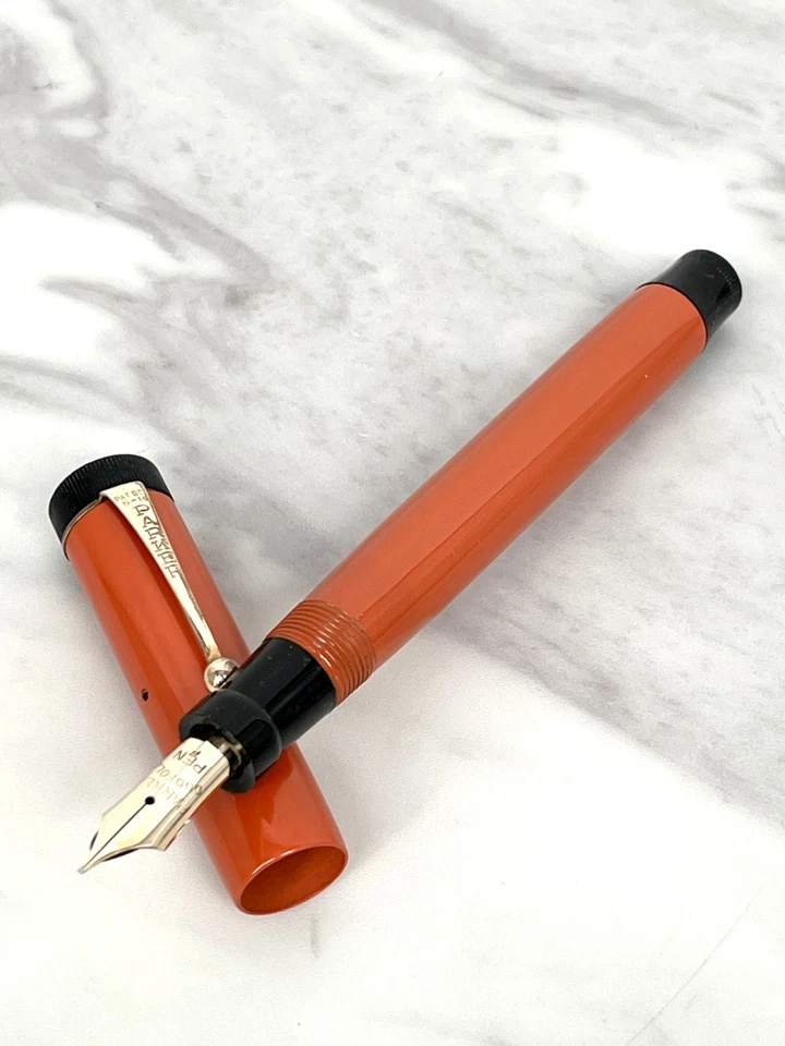 Pluma Estilográfica Parker Duofold Senior Roja Goma Dura Sin Banda Foto 4 de 4