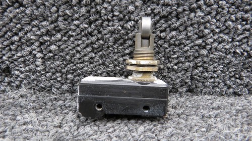688-147 Piper PA31T Main Gear Micro Switch Assembly