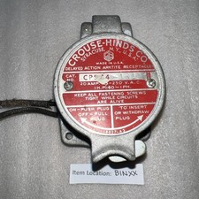 CROUSE HINDS CPS14-121  20AMP 25-250 VAC DELAYED ACTION ARKTITE RECEPTACLE