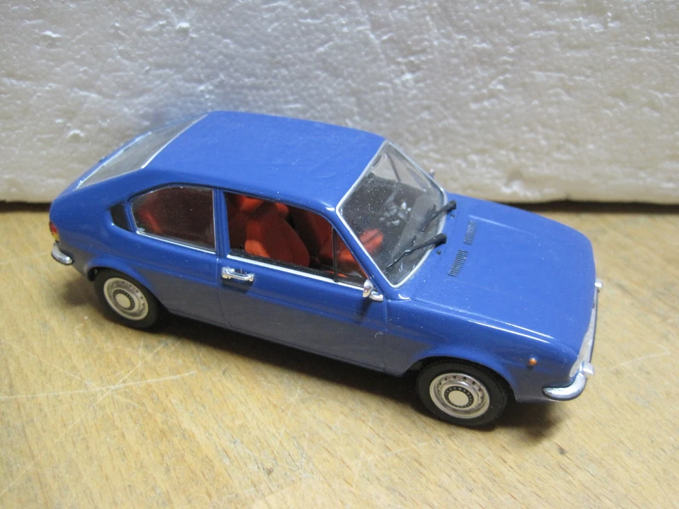Minichamps 1:43 Alfa 6