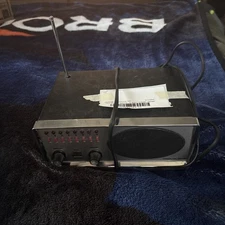 Electra Bearcat IV Vintage 8-Channel Scanner with screw on antenna  