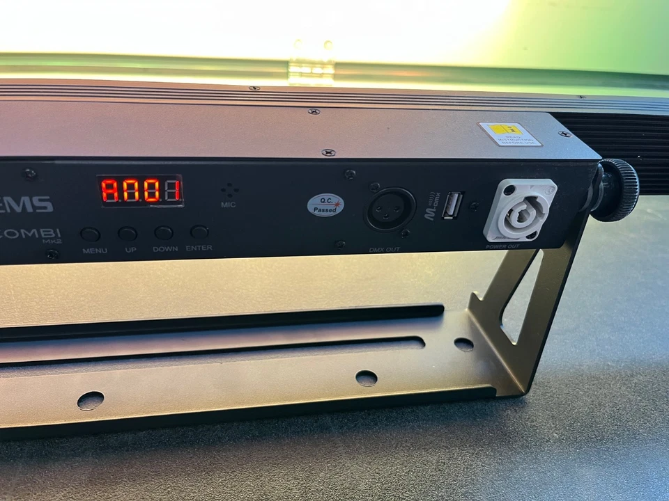 JB-Systems Sunbar Combi MKII 7x 3W blanco cálido y 7x 9W RGB - Imagen 4 de 4