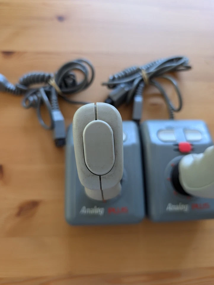 2x Vtg Suncom PLS007 Analog Plus High Energy Joystick for IBM PC/Apple II series - Image 2 of 4