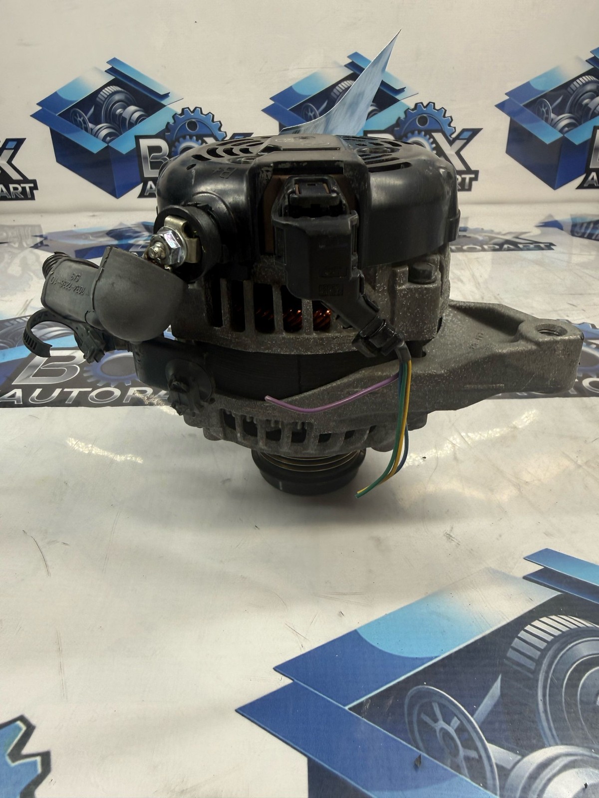 2015-2017 TOYOTA CAMRY Alternator 2.5L 100 amp OEM