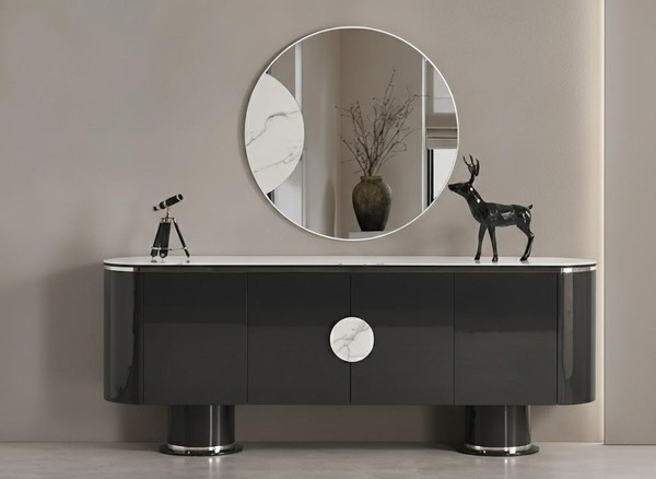 Elegantes Sideboard Mit Spiegel Und LuxuriöSen Akzenten In Schwarz-image