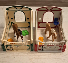 Playmobil Reiterhof 2 Pferdeboxen/Stallboxen mit 2 Ponys/Pferden Futter Zubeh&ouml;r