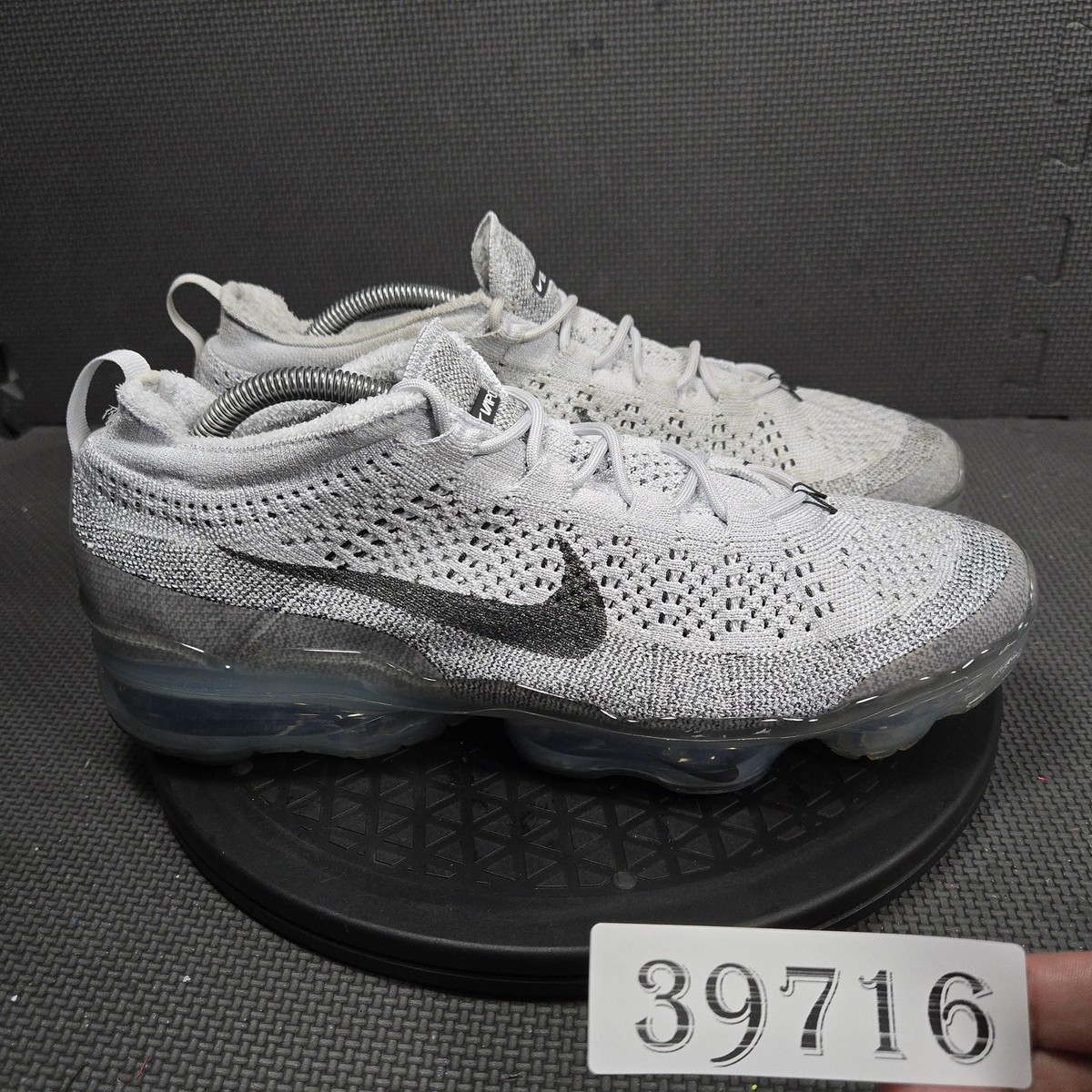Nike Air VaporMax 2023 Flyknit Shoes Mens Size 11 Gray Low  display picture 2