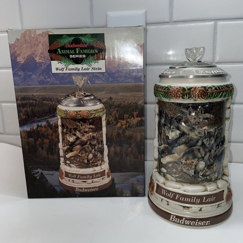 Anheuser Busch Budweiser Animal Families Series WOLF Family Lair Stein CS368‼️