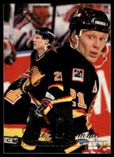 1994-95 Flair Jyrki Lumme Vancouver Canucks #192