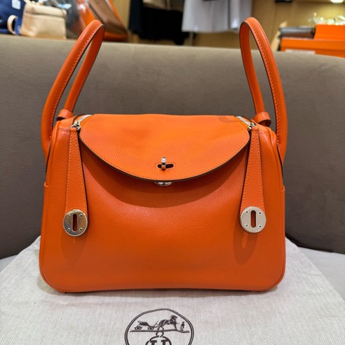 AUTH Hermes Lindy 26 Capucine Orange Evercolor Leather Palladium HW Bag