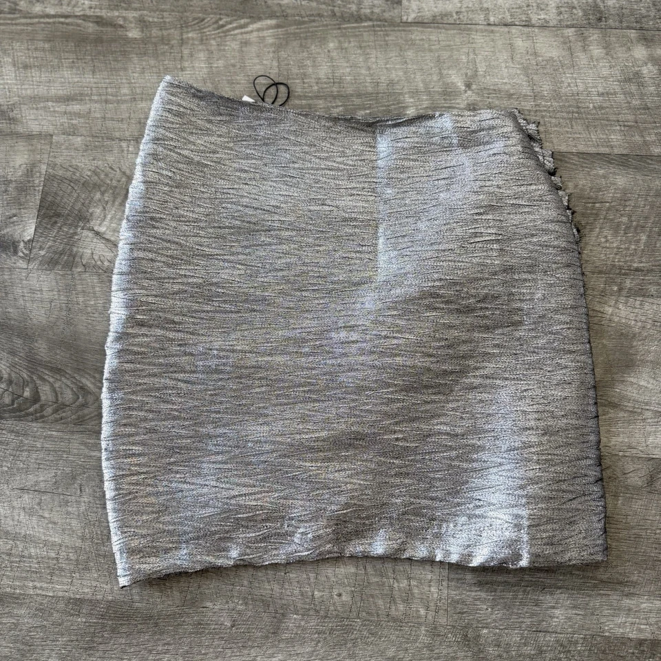 Minifalda IRO Frisus plateada metálica talla 6 Foto 3 de 4